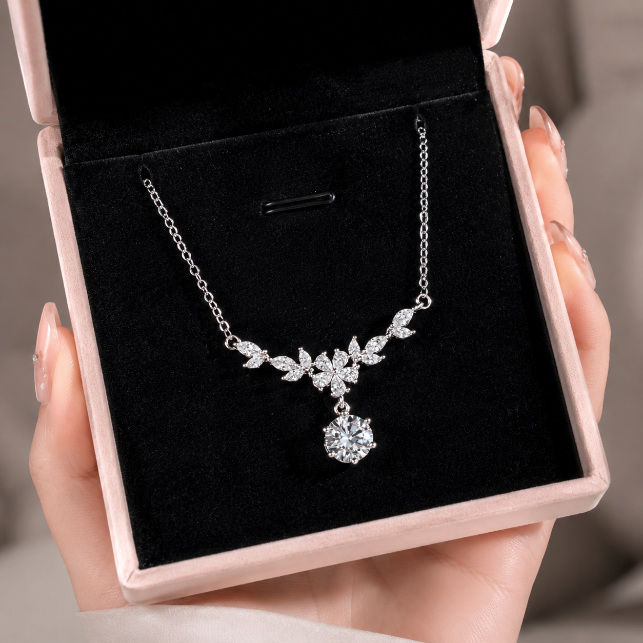 Pendant necklace